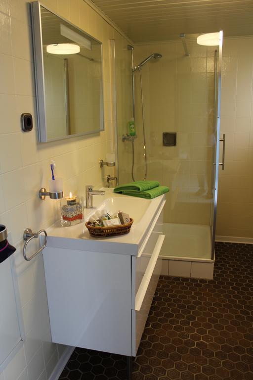 באכאראך Ferienwohnung Sonnenuhr מראה חיצוני תמונה