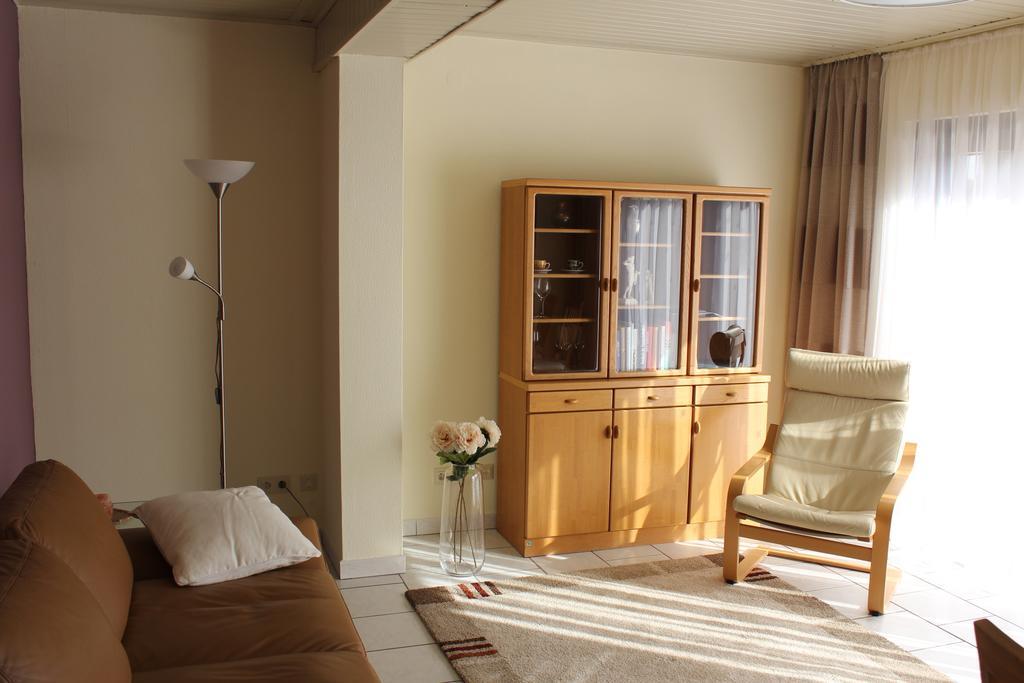 באכאראך Ferienwohnung Sonnenuhr מראה חיצוני תמונה